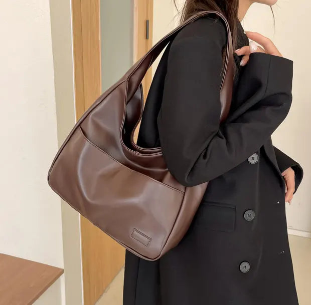 シンプルモダントートバッグ